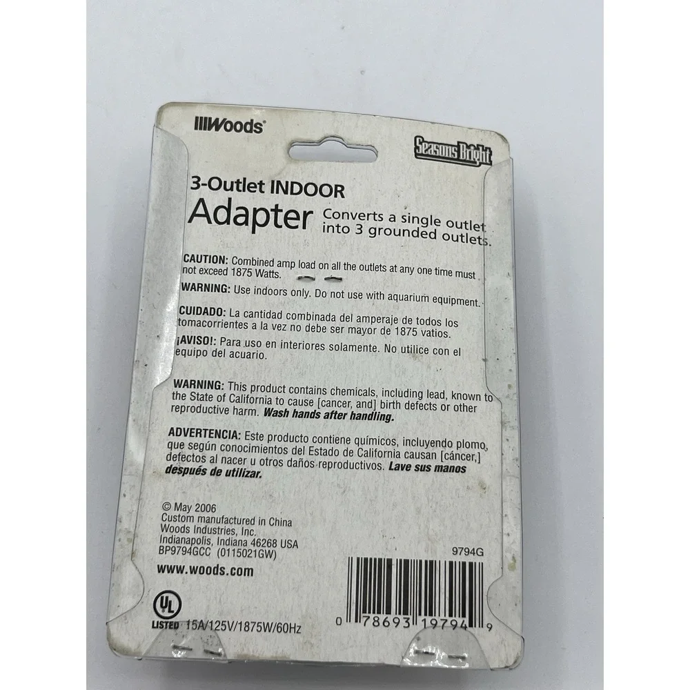 Woods Seasons Bright 3-Outlet Indoor Adapter | Green Grounded Power Splitter